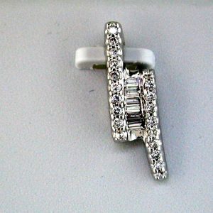 DIAMOND PENDANT