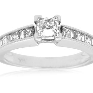 DIAMOND ENGAGEMENT RING
