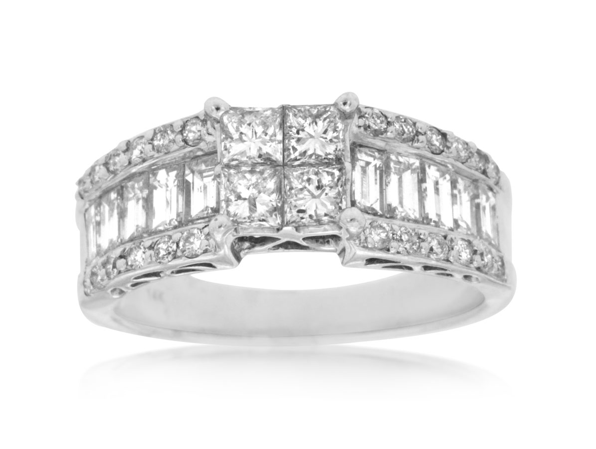 DIAMOND ENGAGEMENT RING