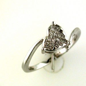 DIAMOND HEART RING