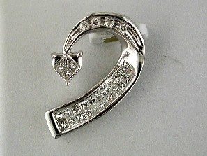 DIAMOND PENDANT