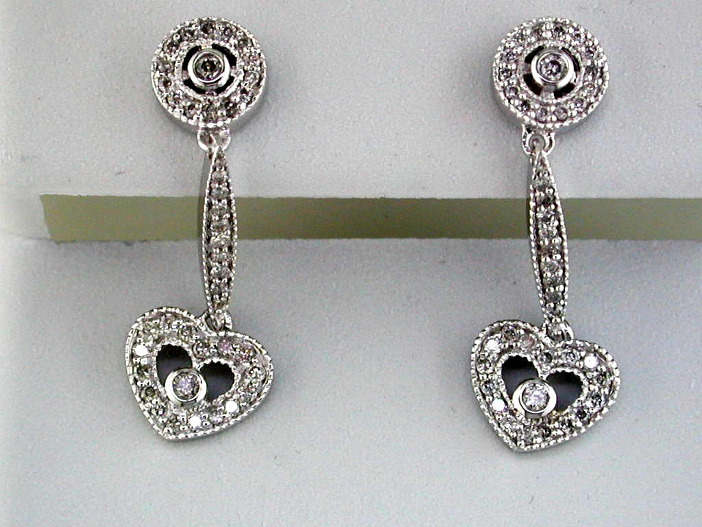 DIAMOND EARRING