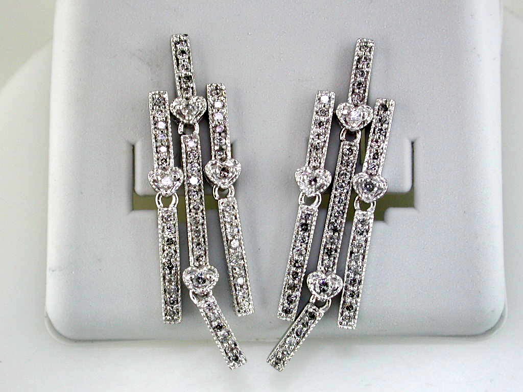 DIAMOND EARRING