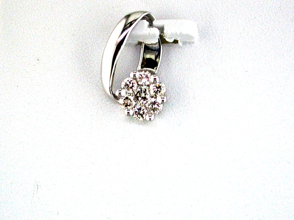 DIAMOND PENDANT