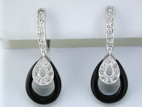 ONYX & DIAMOND EARRING