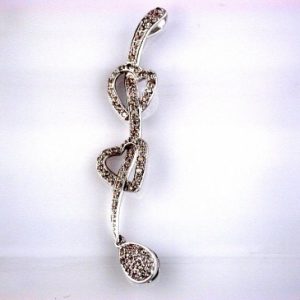 DIAMOND HEART PENDANT