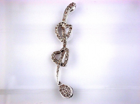 DIAMOND HEART PENDANT