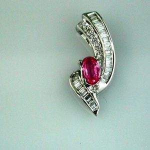 DIAMOND &PINK SAPPHIRE PENDANT