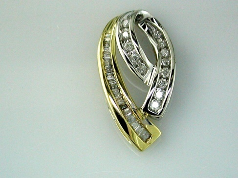 DIAMOND PENDANT