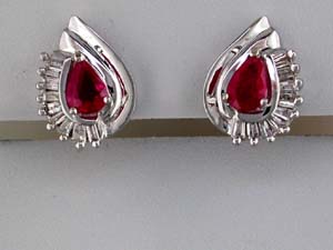 RUBY & DIAMOND EARRING