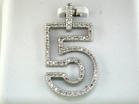 DIAMOND 5 PENDANT