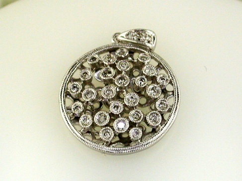 DIAMOND PENDANT