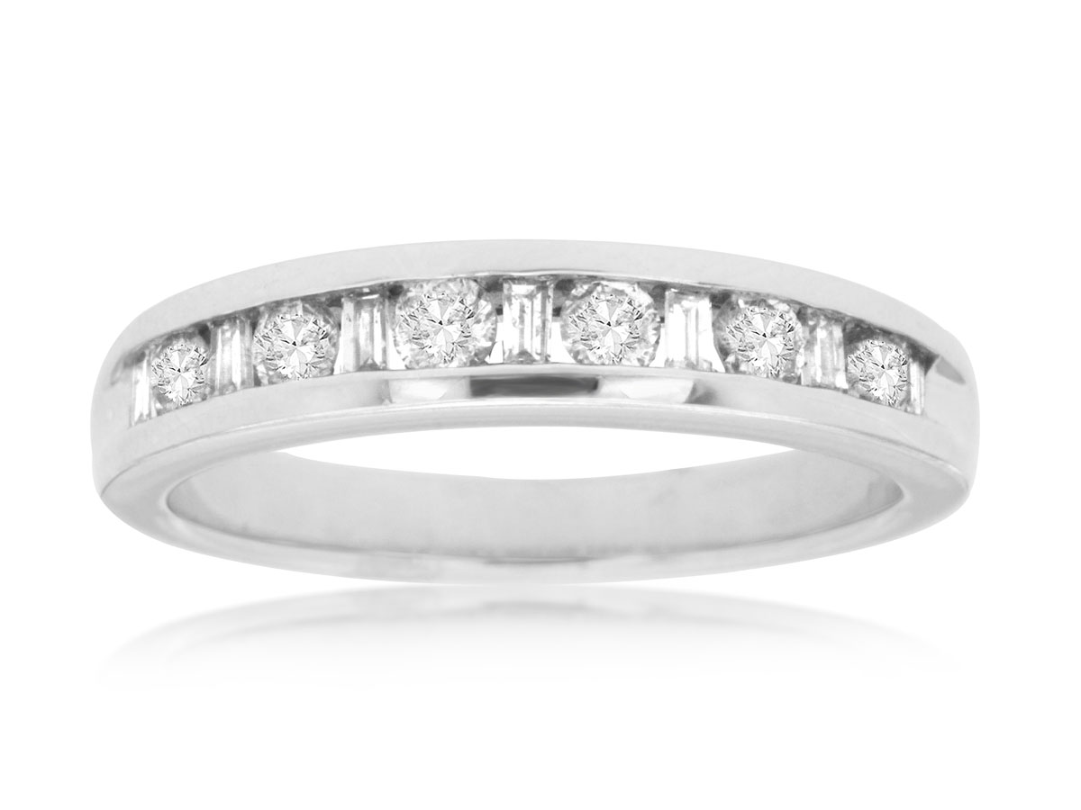DIAMOND WEDDING BAND