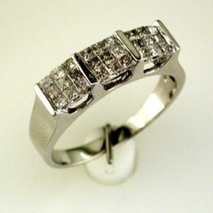DIAMOND WEDDING RING
