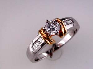 DIAMOND ENGAGEMENT RING