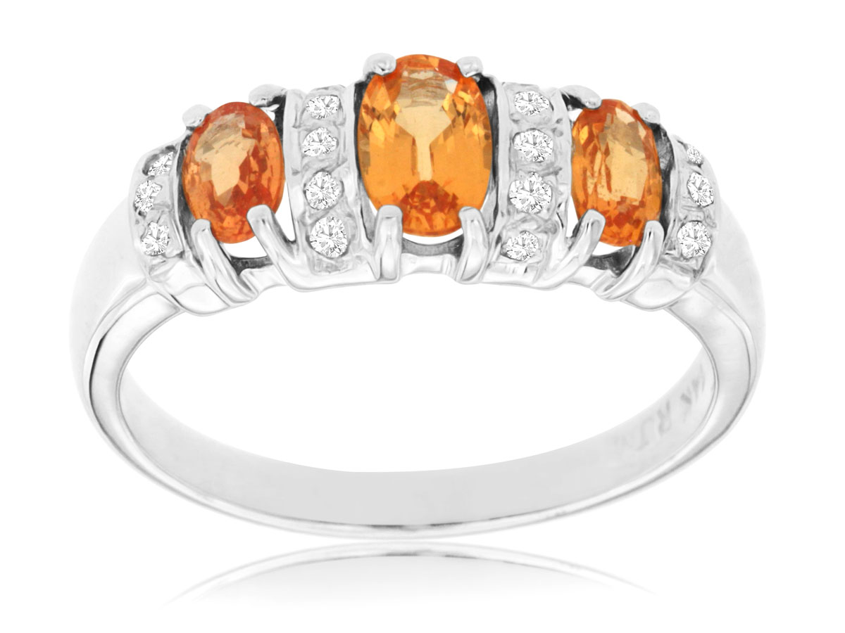 YELLOW SAPPHIRE & DIAMOND RING