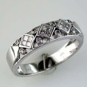HIS & HERS DIAMOND RING