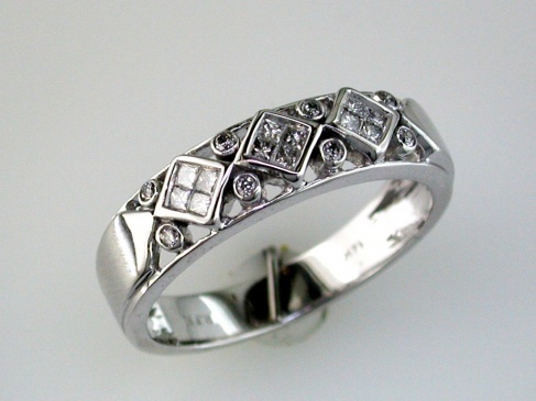 HIS & HERS DIAMOND RING