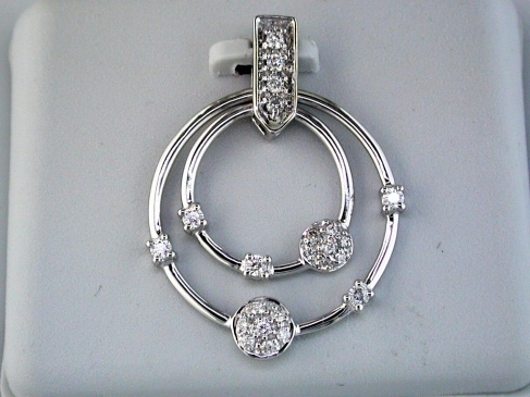 DIAMOND PENDANT