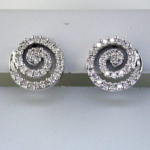 DIAMOND EARRING