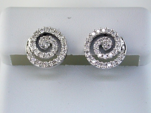 DIAMOND EARRING