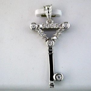 DIAMOND PENDANT