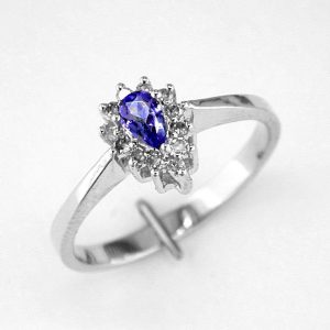 TANZANITE & DIAMOND RING