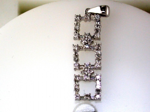 DIAMOND PENDANT