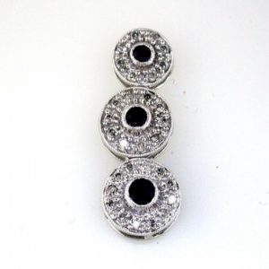SAPPHIRE & DIAMOND PENDANT