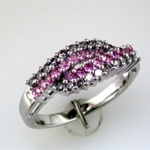 PINK SAPPHIRE & DIAMOND RING