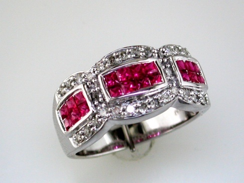 RUBY & DIAMOND RING