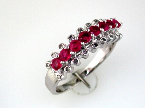RUBY & DIAMOND RING