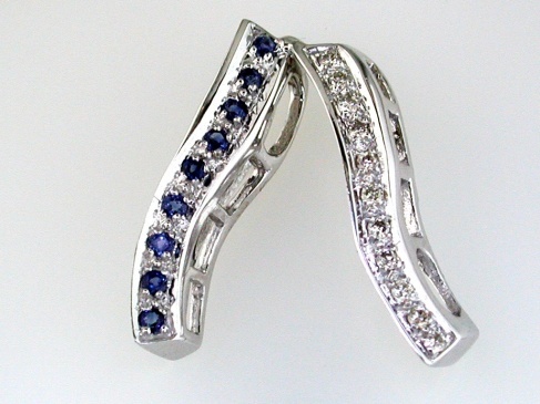 SAPPHIRE & DIAMOND PENDANT