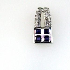 SAPPHIRE & DIAMOND PENDANT