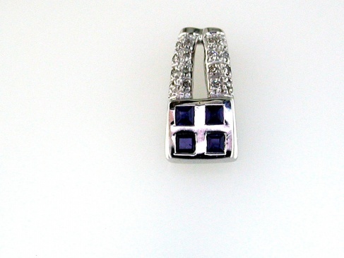 SAPPHIRE & DIAMOND PENDANT