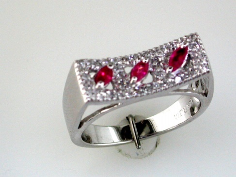 RUBY & DIAMOND RING