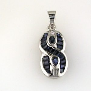 SAPPHIRE & DIAMOND PENDANT
