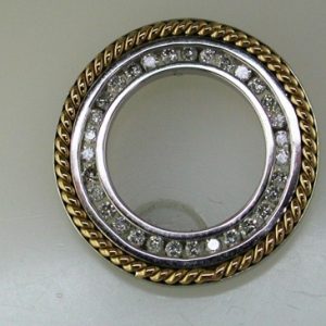 DIAMOND CIRCLE PENDANT