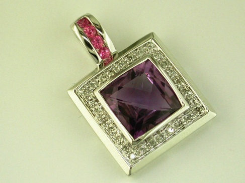 AMETHYST & DIAMOND PENDANT