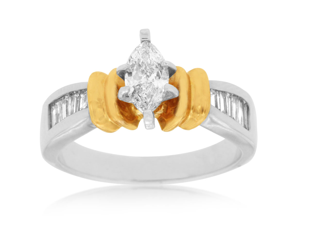 DIAMOND ENGAGEMENT RING