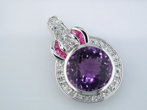 AMETHYST & DIAMOND PENDANT