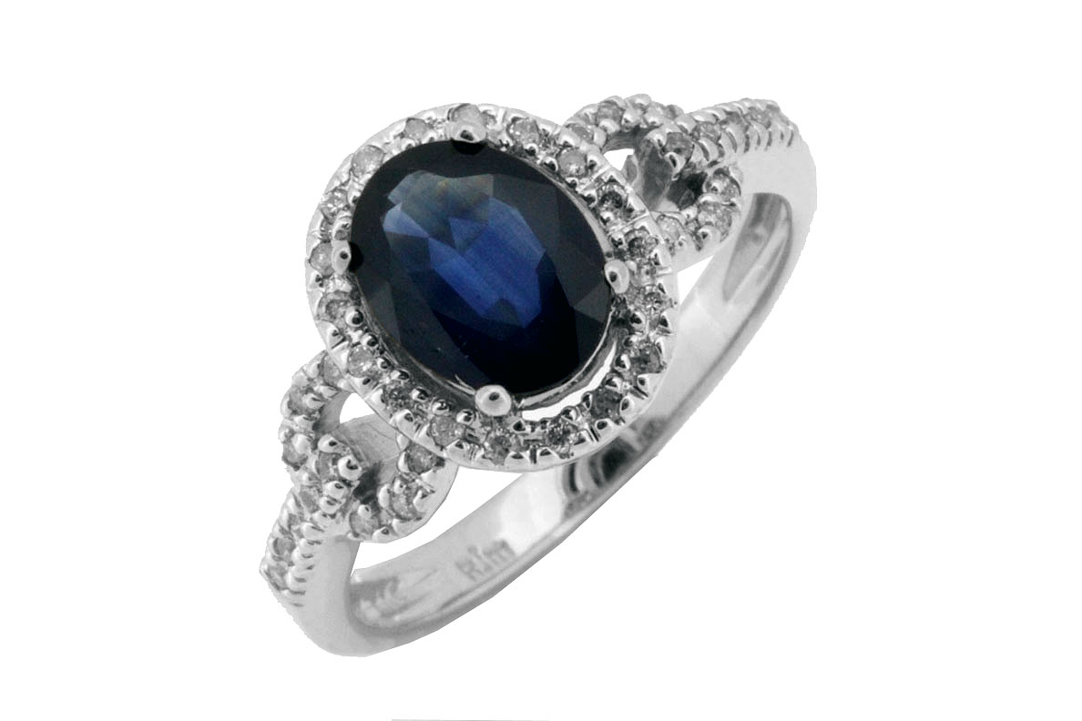 SAPPHIRE & DIAMOND RING