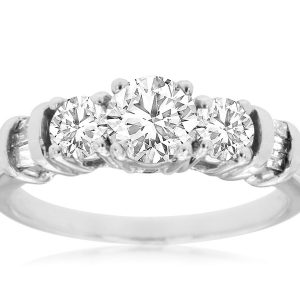DIAMOND ENGAGEMENT RING