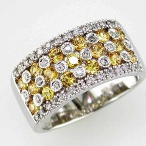 YELLOW SAPPHIRE & DIAMOND RING