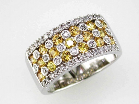 YELLOW SAPPHIRE & DIAMOND RING