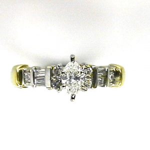 DIAMOND ENGAGEMENT RING