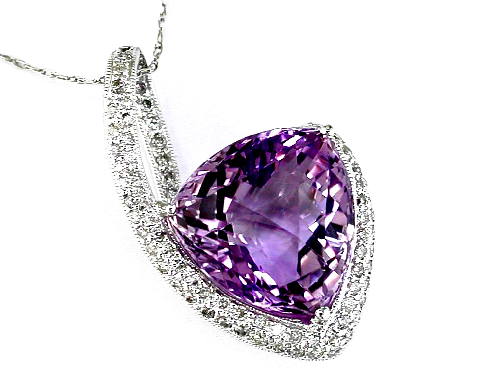 AMETHYST & DIAMOND PENDANT