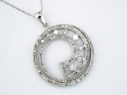 DIAMOND PENDANT