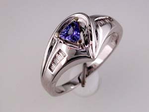 TANZANITE & DIAMOND RING