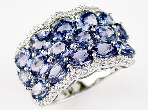 SAPPHIRE & DIAMOND RING